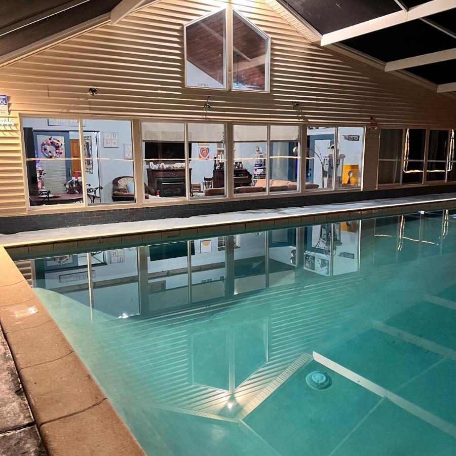 Groups-Hot Tub -Pool- Private-4 Baths Villa Tallahassee Exterior photo
